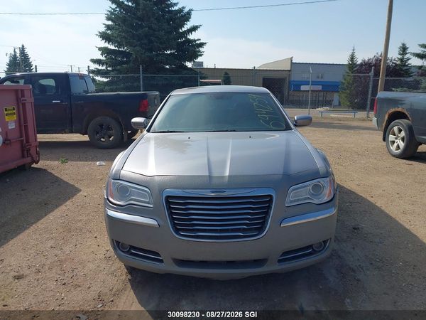 2013 CHRYSLER 300 Base/Limited