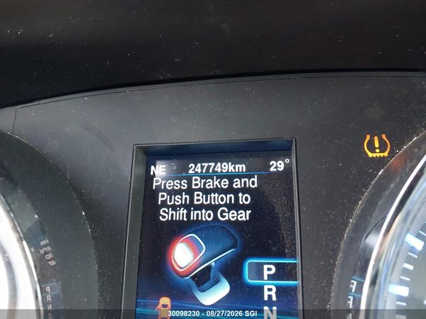 2013 CHRYSLER 300 Base/Limited