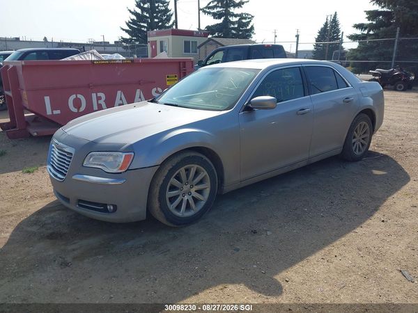 2013 CHRYSLER 300 Base/Limited