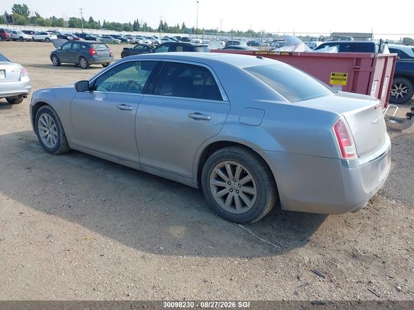 2013 CHRYSLER 300 Base/Limited
