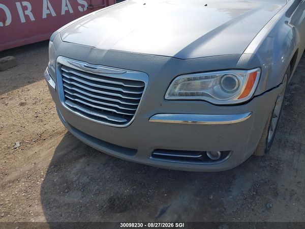 2013 CHRYSLER 300 Base/Limited