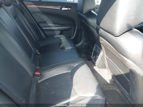 2013 CHRYSLER 300 Base/Limited