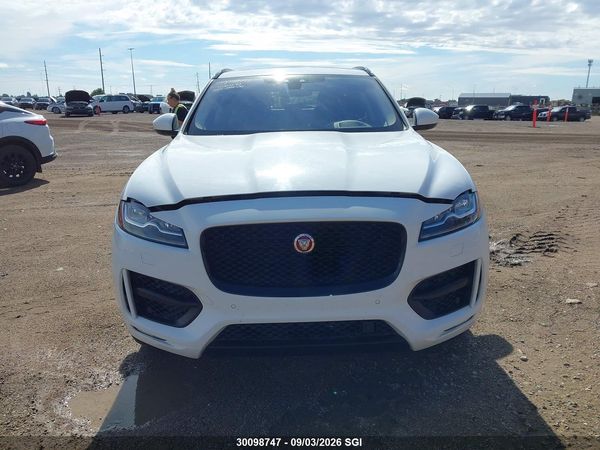 2017 JAGUAR F-PACE R - SPORT