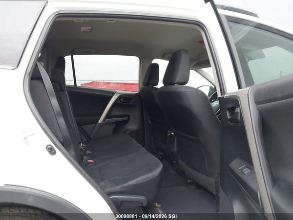 2016 TOYOTA RAV4 LE