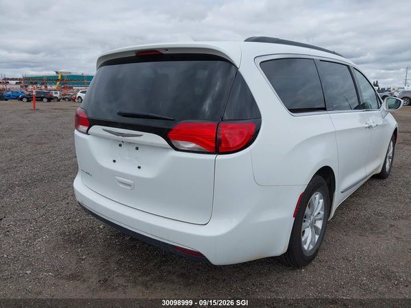 2017 CHRYSLER PACIFICA TOURING L