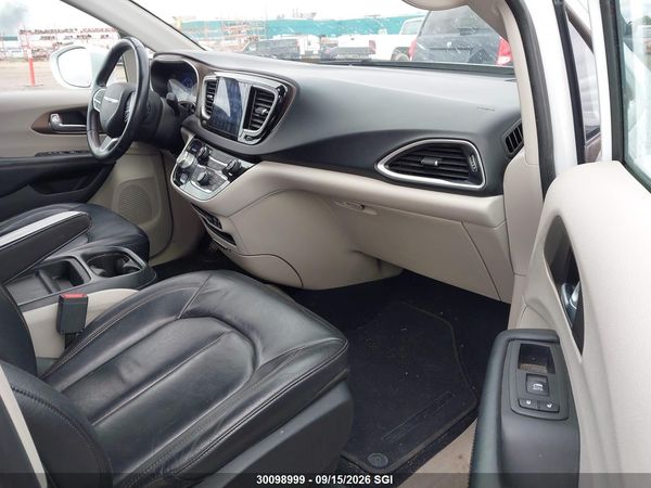 2017 CHRYSLER PACIFICA TOURING L
