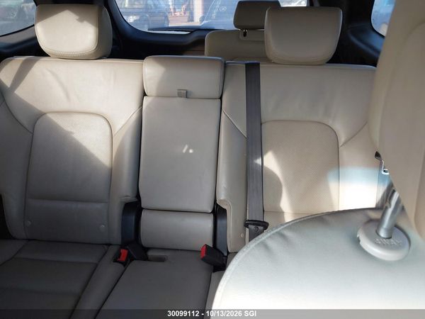 2016 HYUNDAI SANTA FE SE/LIMITED — I8