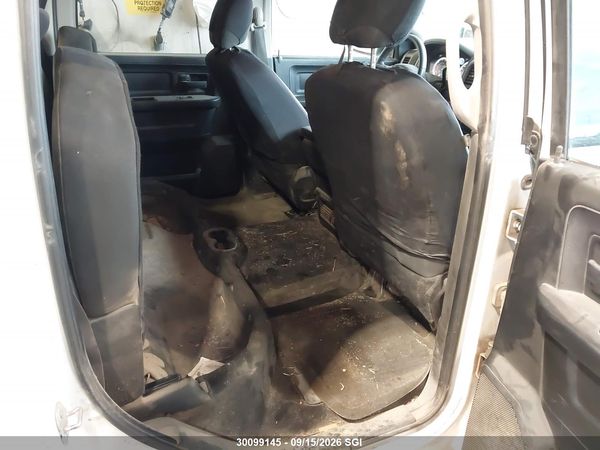 2019 RAM 1500 CLASSIC TRADESMAN — I8