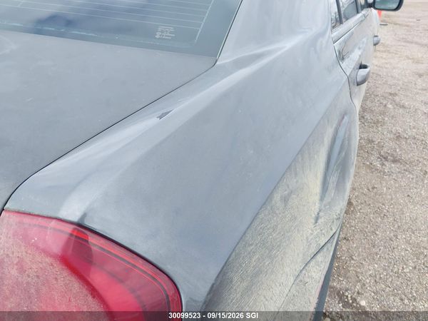 2019 CHRYSLER 300 S — I18