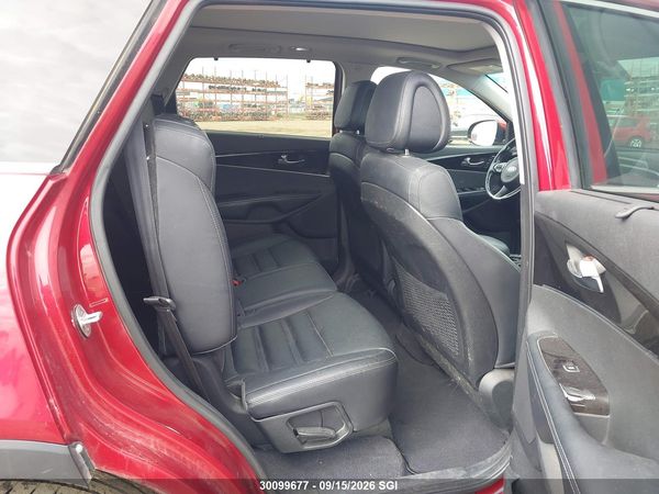 2016 KIA SORENTO EX — I8