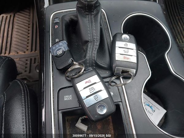 2016 KIA SORENTO EX — I11