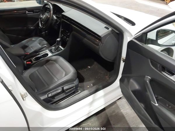 2021 VOLKSWAGEN PASSAT HIGHLINE — I5