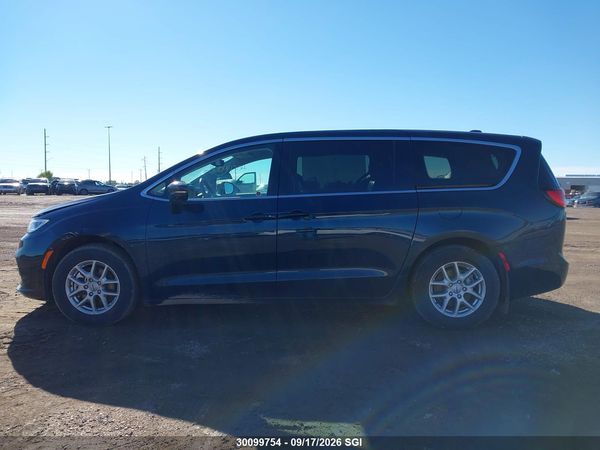 2024 CHRYSLER PACIFICA TOURING L — I15