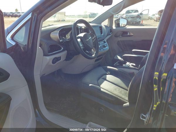 2024 CHRYSLER PACIFICA TOURING L — I19