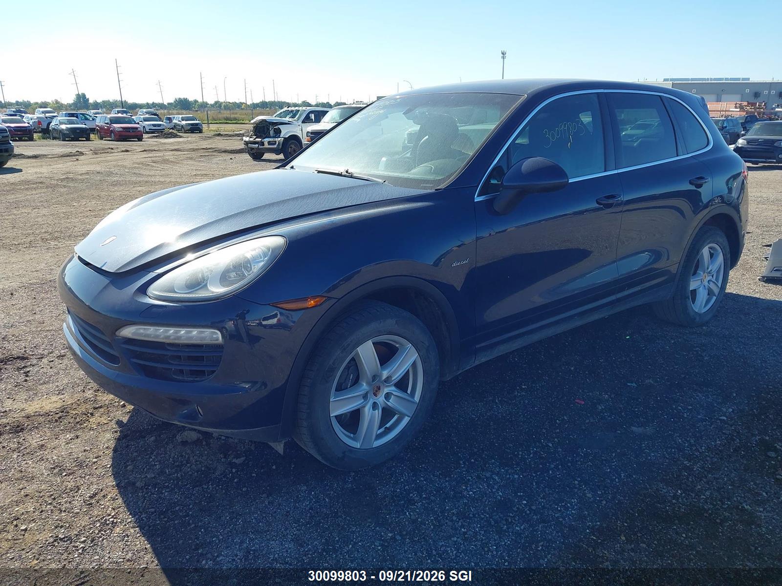2013 PORSCHE CAYENNE — I2
