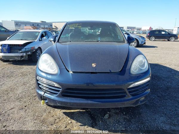 2013 PORSCHE CAYENNE — I13
