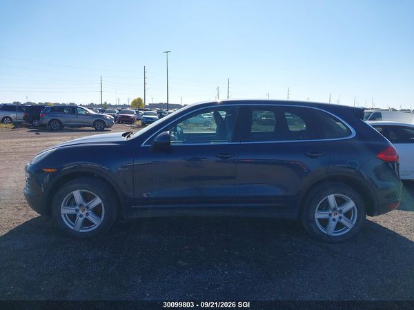 2013 PORSCHE CAYENNE — I15
