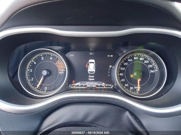 2016 JEEP CHEROKEE TRAILHAWK — I7