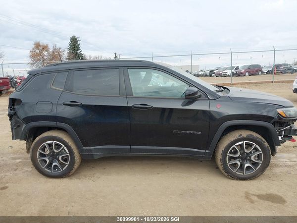 2024 JEEP COMPASS TRAILHAWK — I13