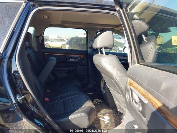 2017 HONDA CR-V TOURING — I8