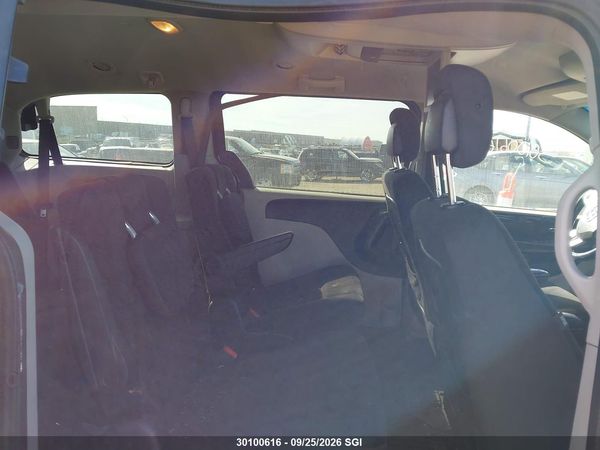 2017 DODGE GRAND CARAVAN SE — I8