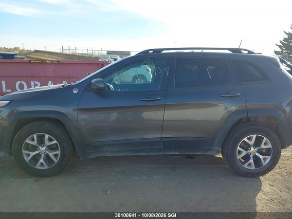 2016 JEEP CHEROKEE TRAILHAWK — I14