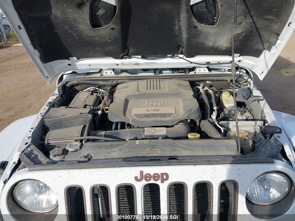 2017 JEEP WRANGLER UNLIMITED SAHARA — I10