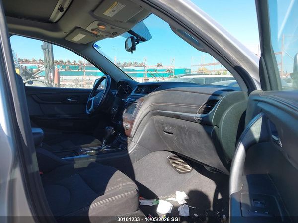 2015 CHEVROLET TRAVERSE LT — I5