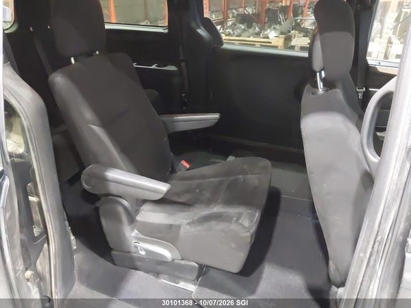 2014 DODGE GRAND CARAVAN SE — I8