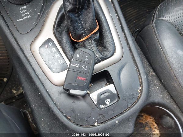 2016 JEEP CHEROKEE LIMITED — I11