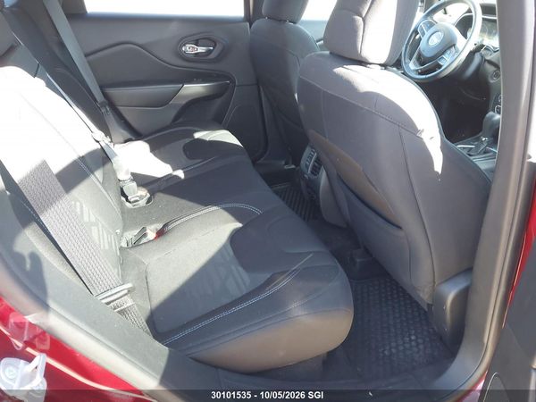 2019 JEEP CHEROKEE LATITUDE — I8