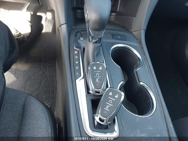 2022 CHEVROLET EQUINOX LT — I11
