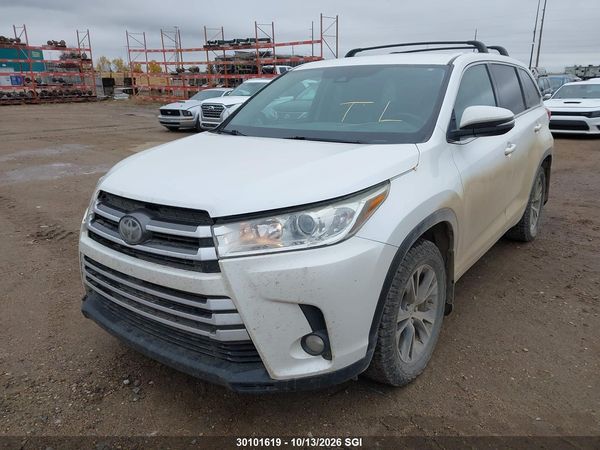 2017 TOYOTA HIGHLANDER — I2