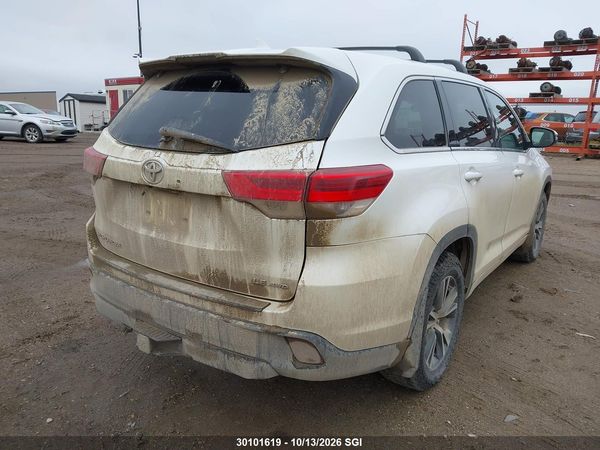 2017 TOYOTA HIGHLANDER LE/LE PLUS — I4