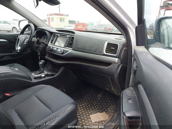 2017 TOYOTA HIGHLANDER LE/LE PLUS — I5
