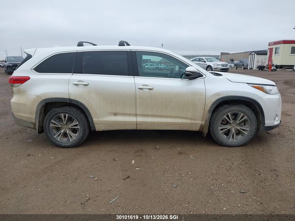 2017 TOYOTA HIGHLANDER LE/LE PLUS — I14