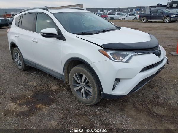 2017 TOYOTA RAV4 XLE — I1