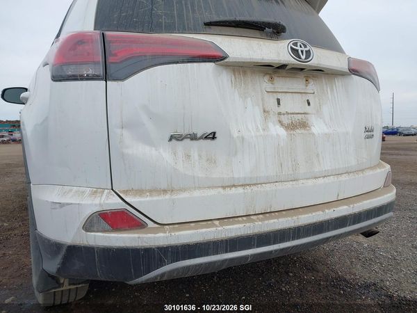 2017 TOYOTA RAV4 XLE — I6