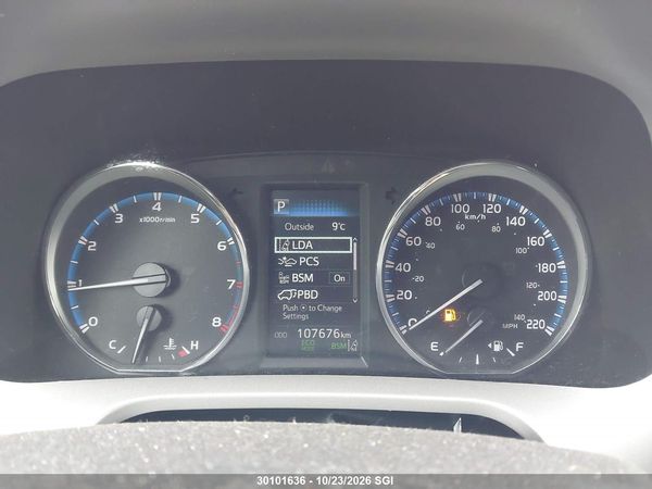 2017 TOYOTA RAV4 XLE — I7