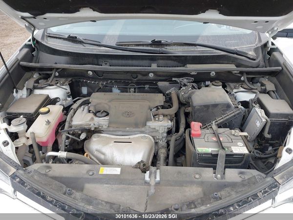 2017 TOYOTA RAV4 XLE — I10