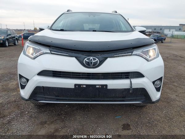 2017 TOYOTA RAV4 XLE — I13