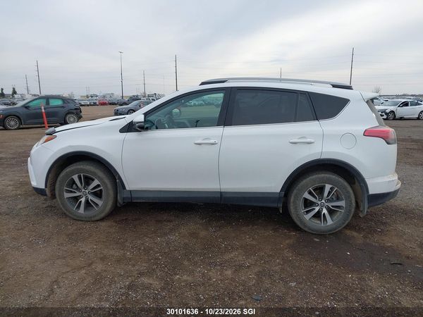 2017 TOYOTA RAV4 XLE — I15