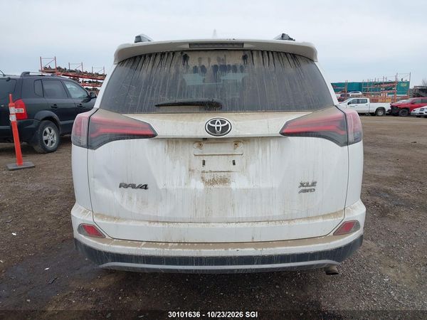 2017 TOYOTA RAV4 XLE — I17