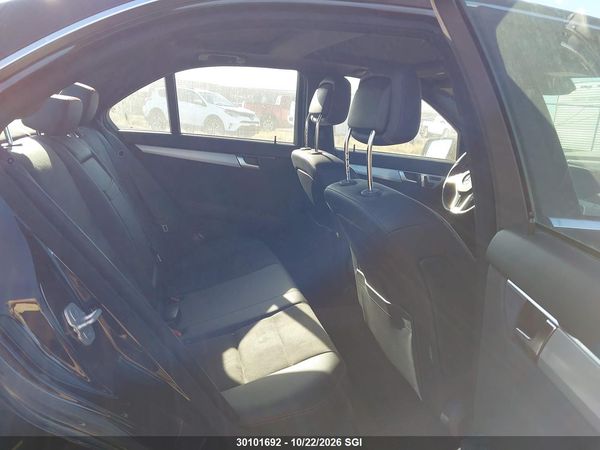 2014 MERCEDES-BENZ C 350 4MATIC — I8