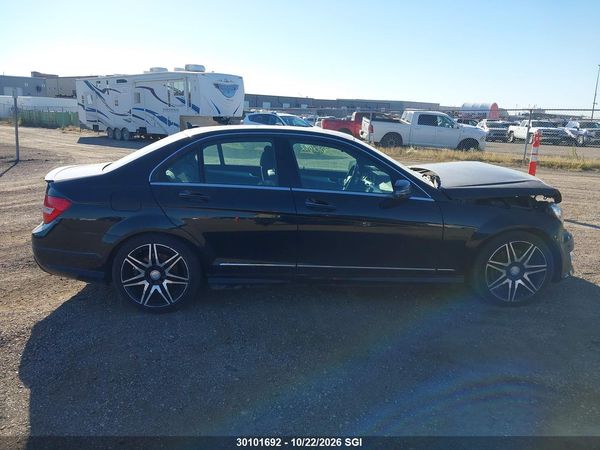 2014 MERCEDES-BENZ C 350 4MATIC — I13