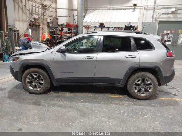 2019 JEEP CHEROKEE TRAILHAWK — I15
