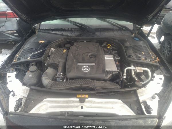 2016 MERCEDES-BENZ C 300