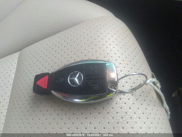 2016 MERCEDES-BENZ C 300