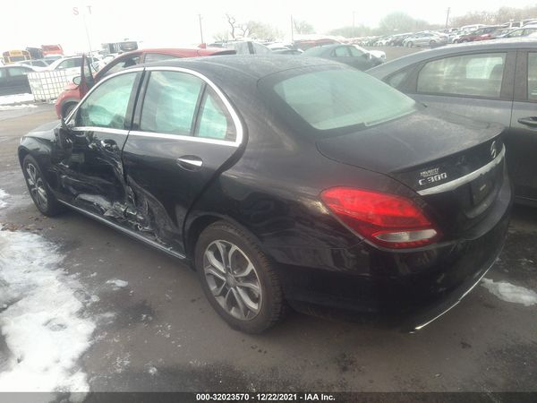 2016 MERCEDES-BENZ C 300