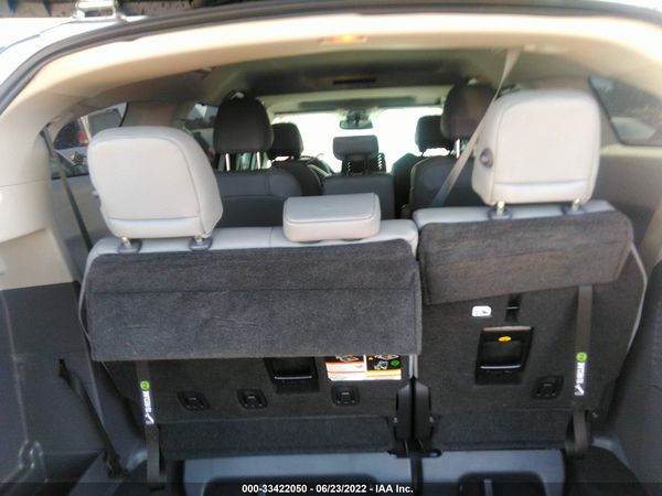 2022 TOYOTA SIENNA XLE